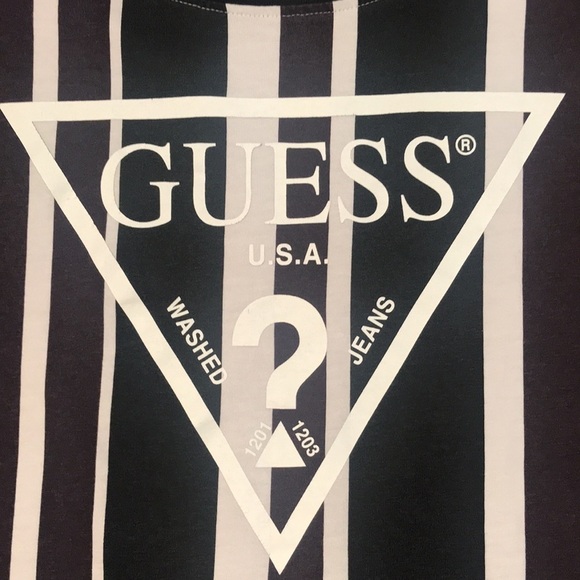 Guess Vintage Striped Screen Print Classic Triangle Screen Print T-Shirt size S - Picture 4 of 8